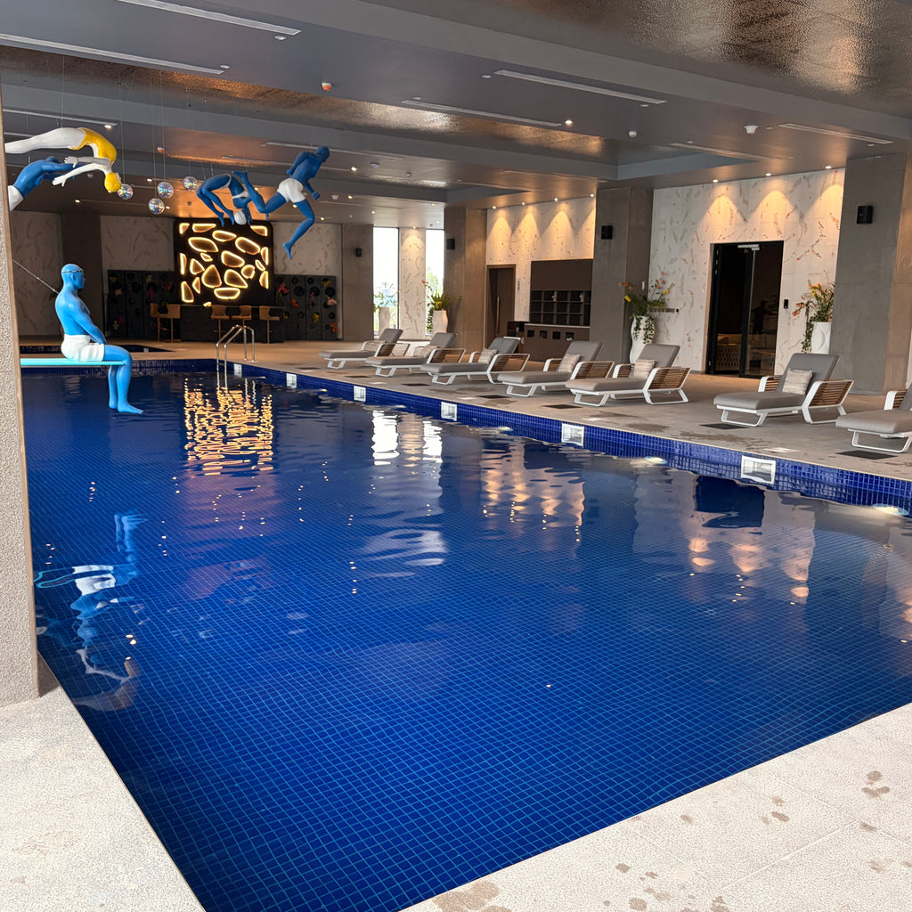 Piscine Intérieure – Privatisation pour Événements