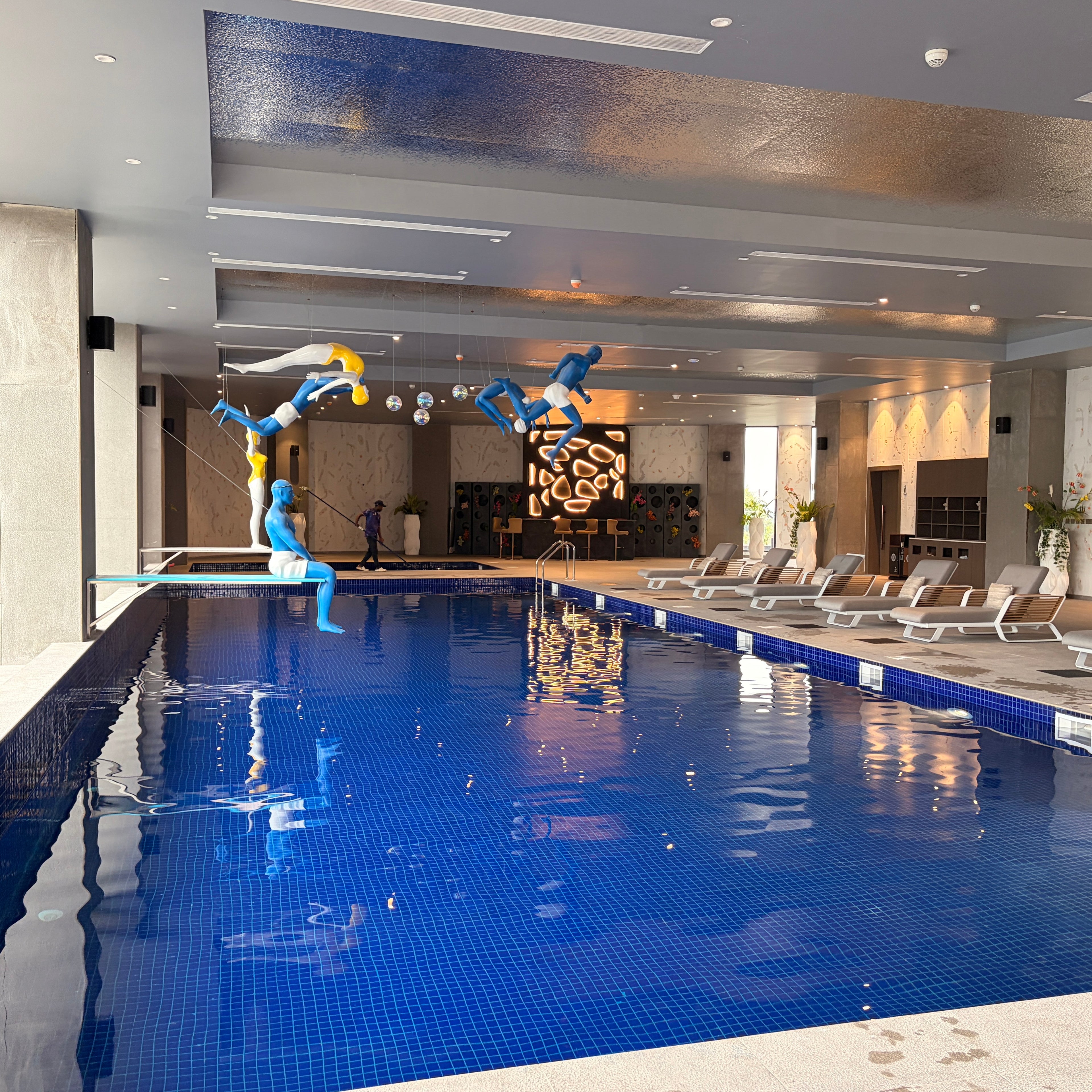 Piscine Intérieure – Privatisation pour Événements